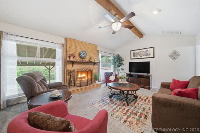 910 Hickory Street, Chelsea, OK 74016