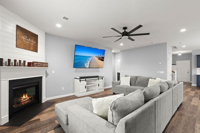 422 Ambrose Drive, Summerville, SC 29486