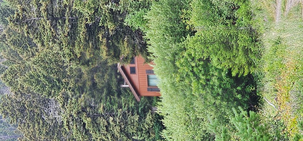 Image 2 of property listing at 3975 Suzy Drive, Wolf Creek, MT 59648