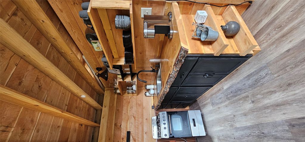 Image 8 of property listing at 3975 Suzy Drive, Wolf Creek, MT 59648
