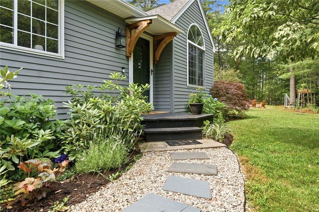 102 Timber Ridge Road, Charlestown, RI 02813
