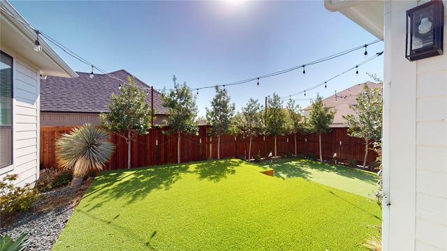 14045 Rozana Street, Fort Worth, TX 76008