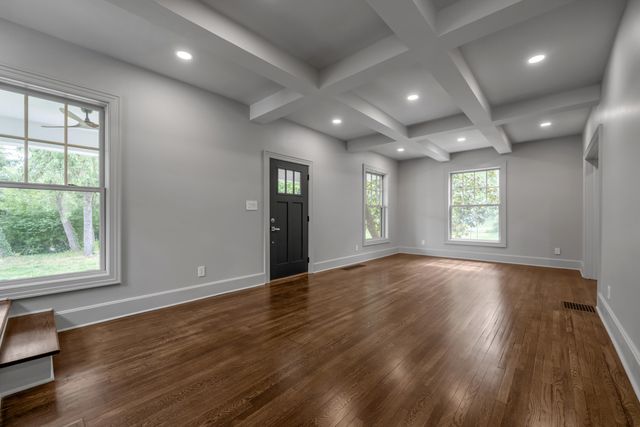 2775 Paris Pike, Lexington, KY 40511