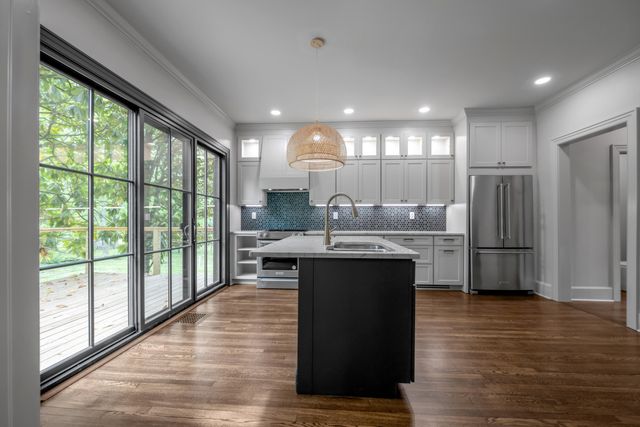 2775 Paris Pike, Lexington, KY 40511