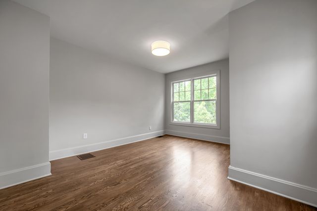 2775 Paris Pike, Lexington, KY 40511