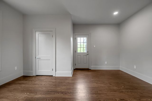 2775 Paris Pike, Lexington, KY 40511