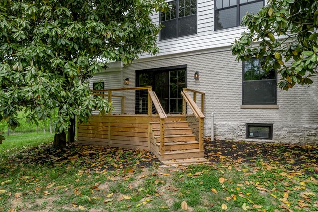 2775 Paris Pike, Lexington, KY 40511