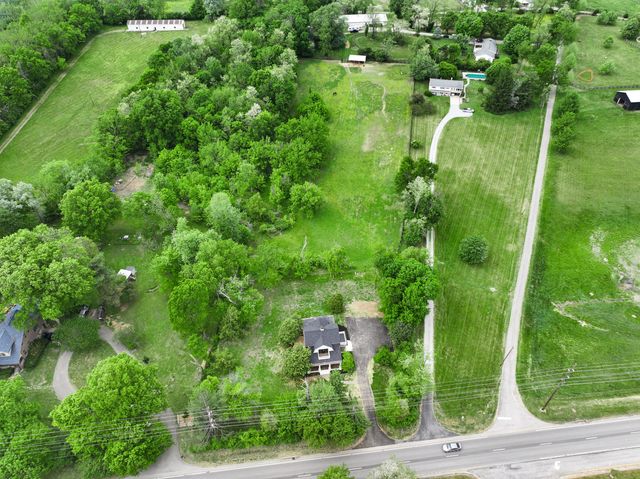 2775 Paris Pike, Lexington, KY 40511