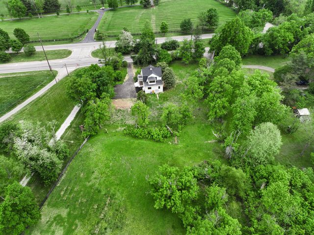 2775 Paris Pike, Lexington, KY 40511