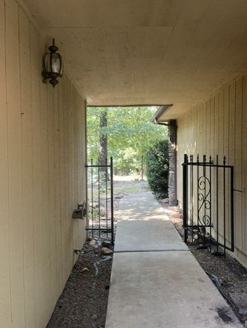 1 Curry Lane, Bella Vista, AR 72715