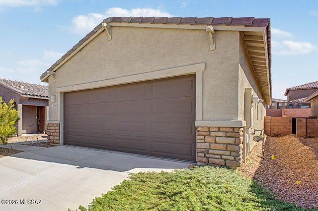 12584 E Caden Drive, Vail, AZ 85641