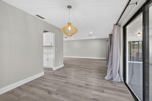 1202 Essex Drive, Wellington, FL 33414