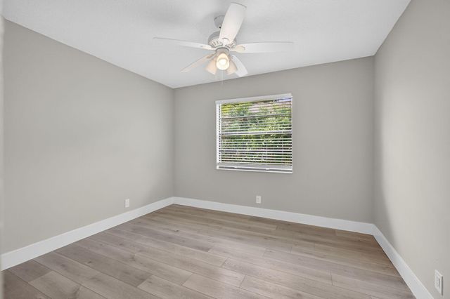 1202 Essex Drive, Wellington, FL 33414