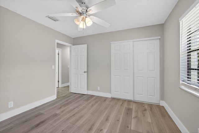 1202 Essex Drive, Wellington, FL 33414