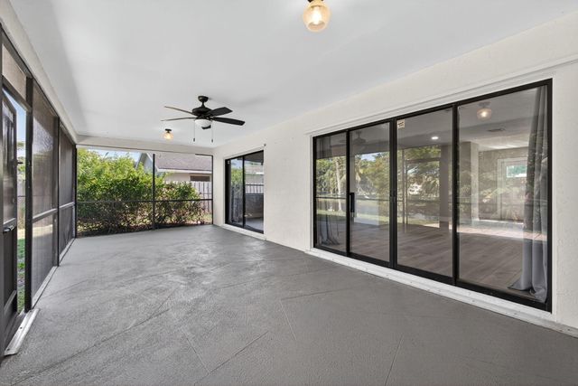 1202 Essex Drive, Wellington, FL 33414