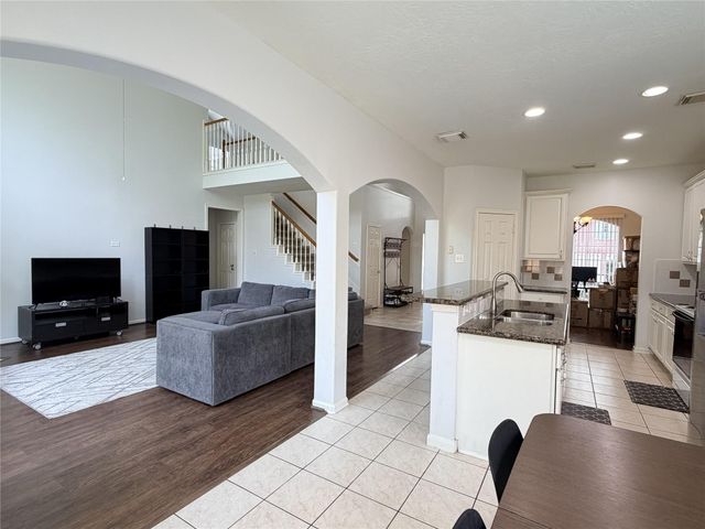 1031 Norfolk Drive, Pearland, TX 77584