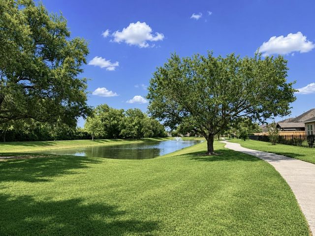 1031 Norfolk Drive, Pearland, TX 77584