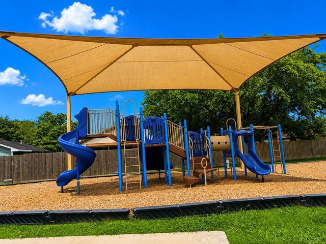 1031 Norfolk Drive, Pearland, TX 77584