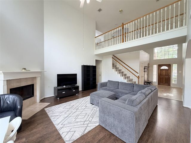 1031 Norfolk Drive, Pearland, TX 77584