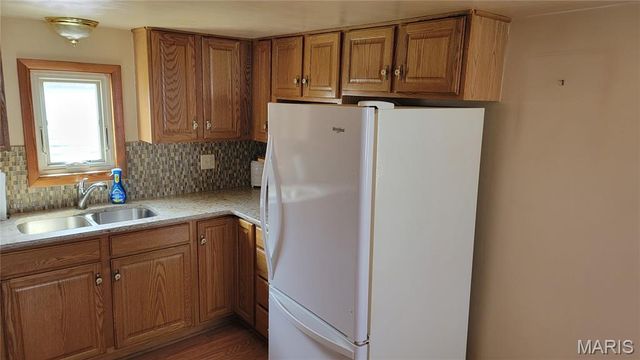 423 Taylor Street, Staunton, IL 62088