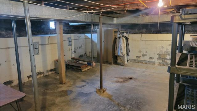 423 Taylor Street, Staunton, IL 62088