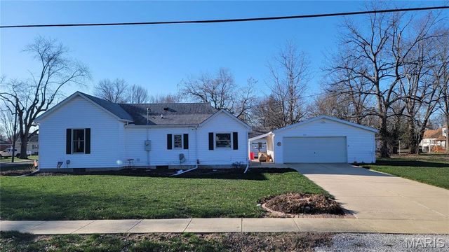 423 Taylor Street, Staunton, IL 62088