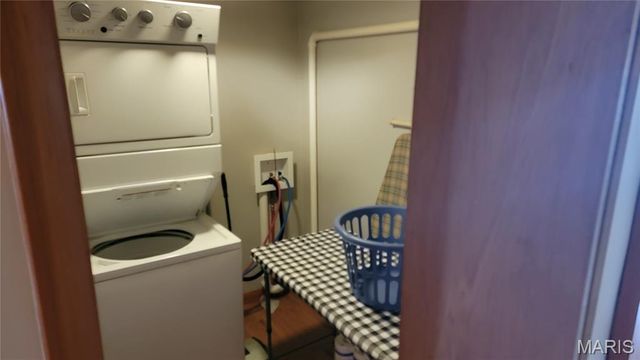 423 Taylor Street, Staunton, IL 62088