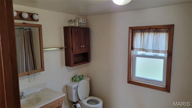 423 Taylor Street, Staunton, IL 62088