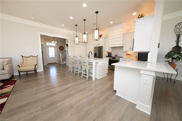 203 Farmstead LOOP, Moyock, NC 27958