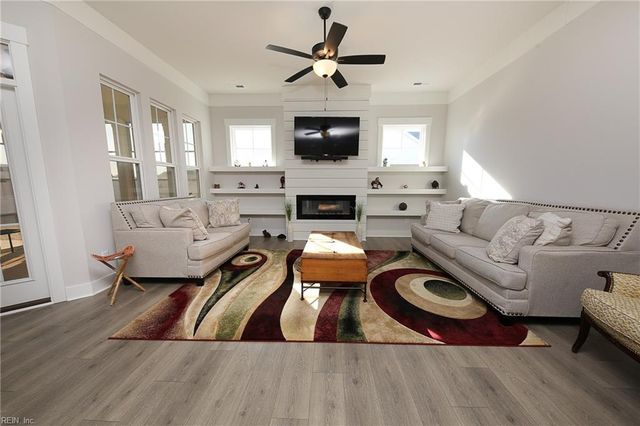 203 Farmstead LOOP, Moyock, NC 27958