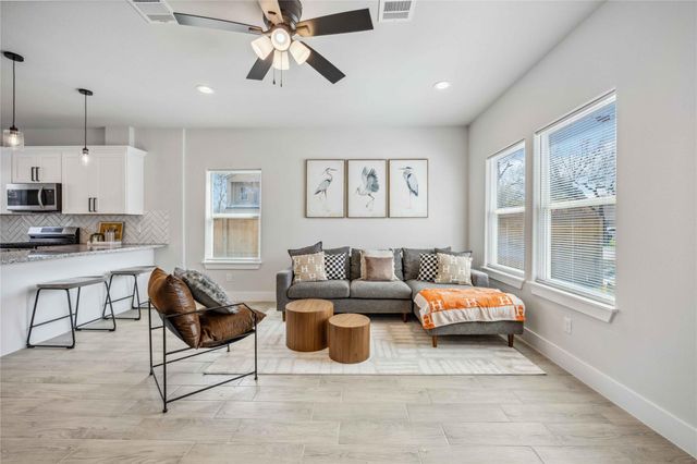 4715 Ward Street, Houston, TX 77021