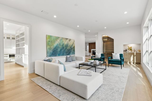 6215 Lafayette, Dallas, TX 75230