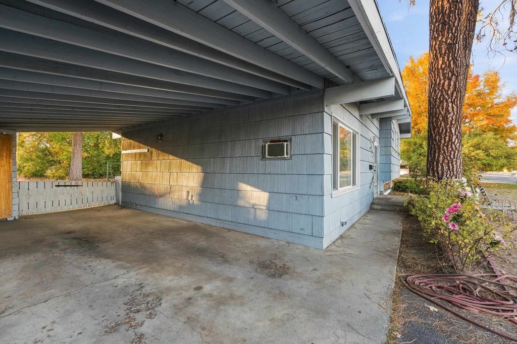 6903 N Monroe St, Spokane, WA 99208 photo 4