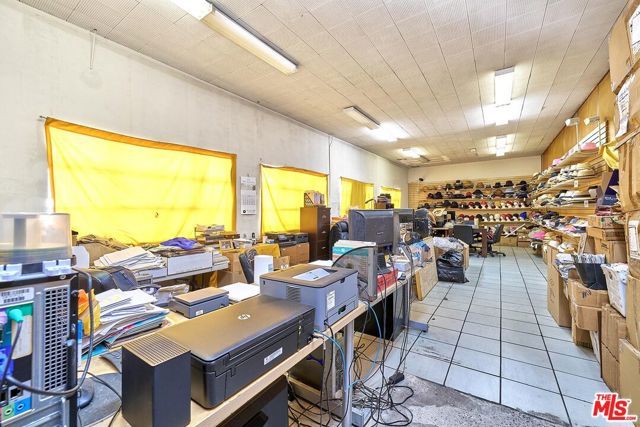 2302 E 38th Street, Vernon, CA 90058