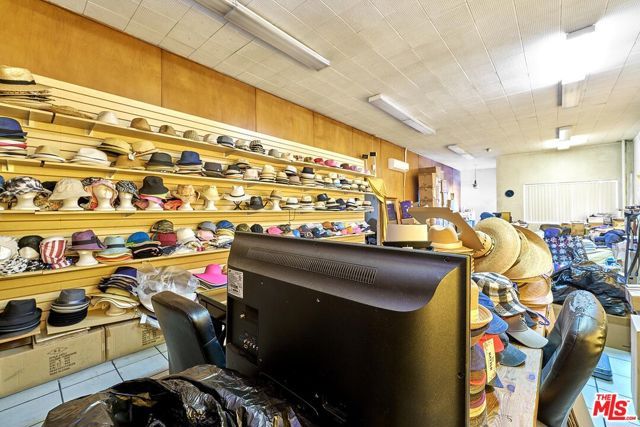 2302 E 38th Street, Vernon, CA 90058