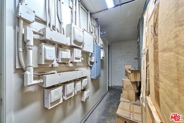 2302 E 38th Street, Vernon, CA 90058