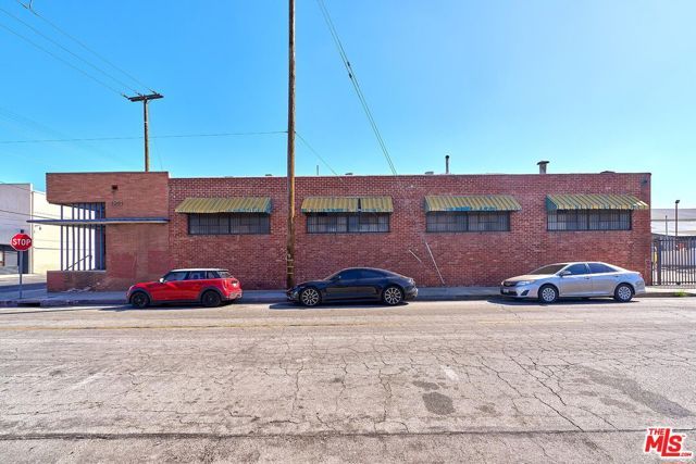 2302 E 38th Street, Vernon, CA 90058