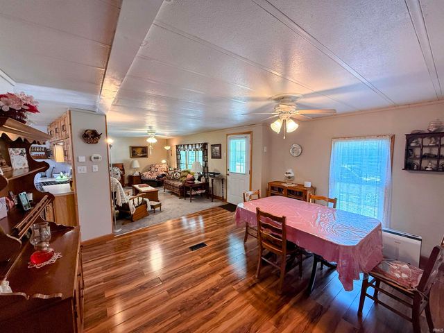 102 W Williams Street, Loogootee, IN 47553