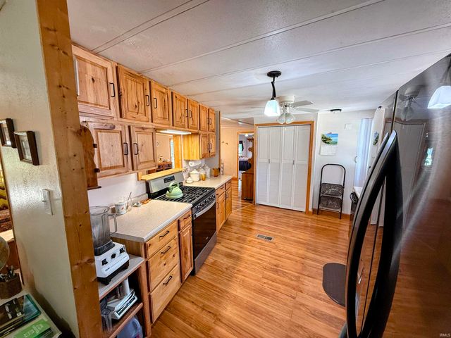 102 W Williams Street, Loogootee, IN 47553