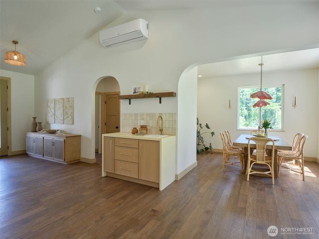 312 Little Valley Lane, Castle Rock, WA 98611