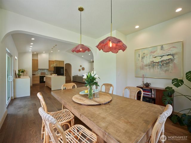 312 Little Valley Lane, Castle Rock, WA 98611