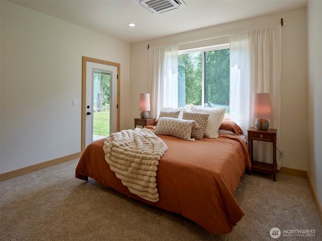 312 Little Valley Lane, Castle Rock, WA 98611