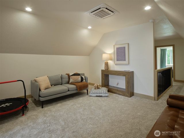 312 Little Valley Lane, Castle Rock, WA 98611