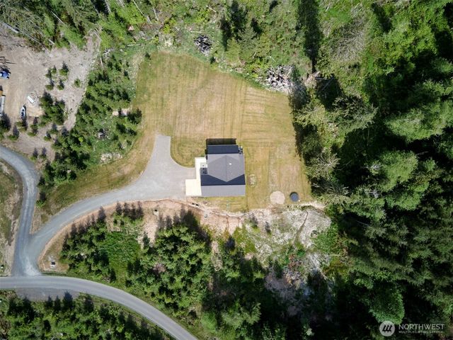 312 Little Valley Lane, Castle Rock, WA 98611