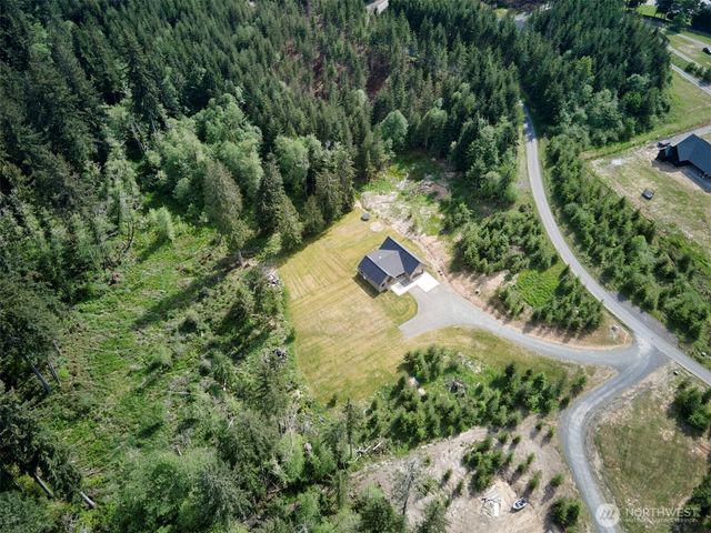 312 Little Valley Lane, Castle Rock, WA 98611