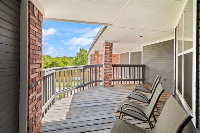 2907 Monties Lane, Arlington, TX 76015