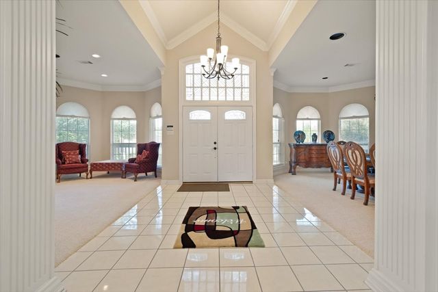 2907 Monties Lane, Arlington, TX 76015