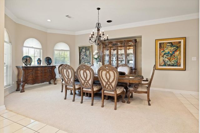 2907 Monties Lane, Arlington, TX 76015