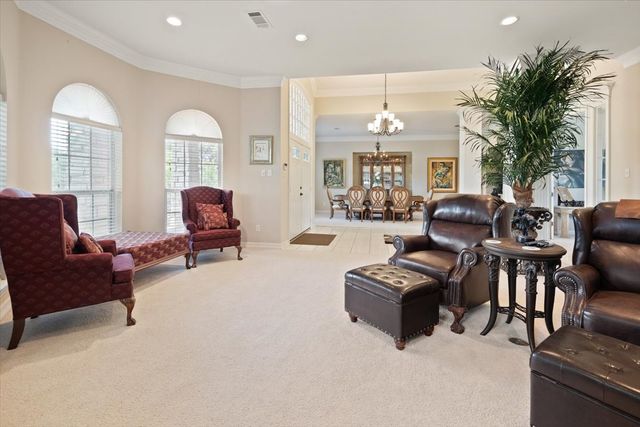 2907 Monties Lane, Arlington, TX 76015