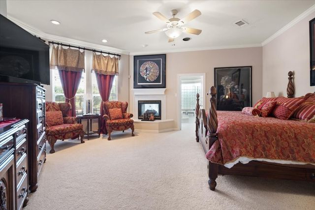 2907 Monties Lane, Arlington, TX 76015
